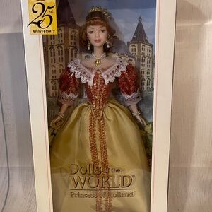 Dolls of the World Princess of Holland Barbie